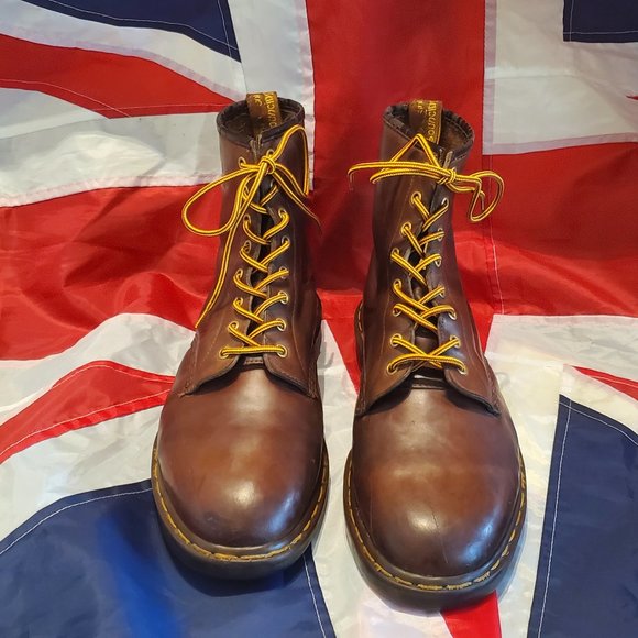 Vintage Doc Martens "Made In England" Cognac Brown - Picture 1 of 4